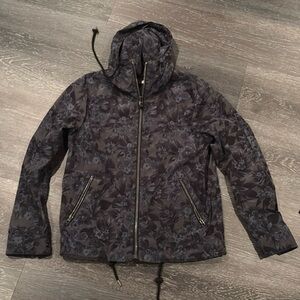 Coach - New York
Light rain jacket
Men’s medium